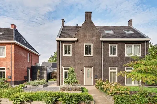 Twee-onder-één-kap te koop: De Wijer 17B, Hapert Noord Hapert