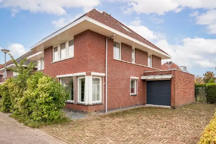 Semi-detached for sale: De Zwarte Arend 2, Centrum Venhuizen Venhuizen