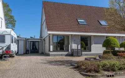 Tussenwoning te koop: De Buizerd 32, Surhuisterveen Surhuisterveen
