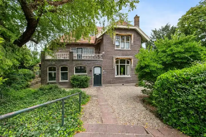 Detached house for sale: Delftweg 10, Overschie Rotterdam
