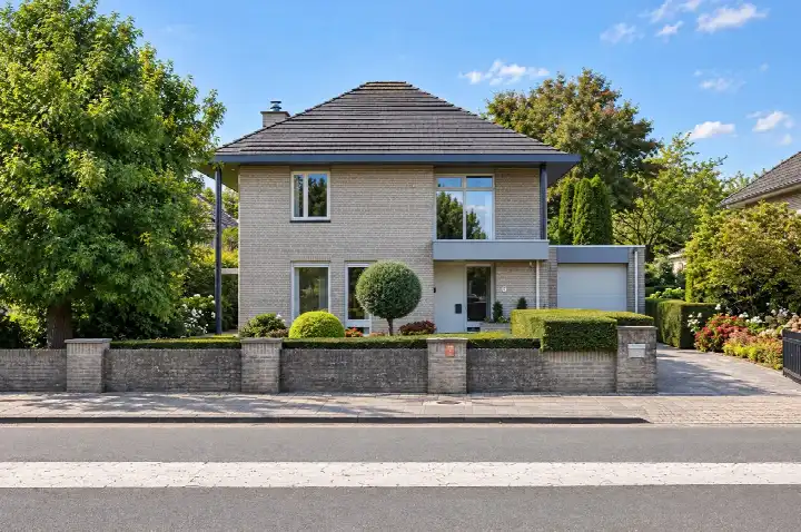 Vrijstaande woning te koop: Deltalaan 6, De Blaak Noord-West Tilburg