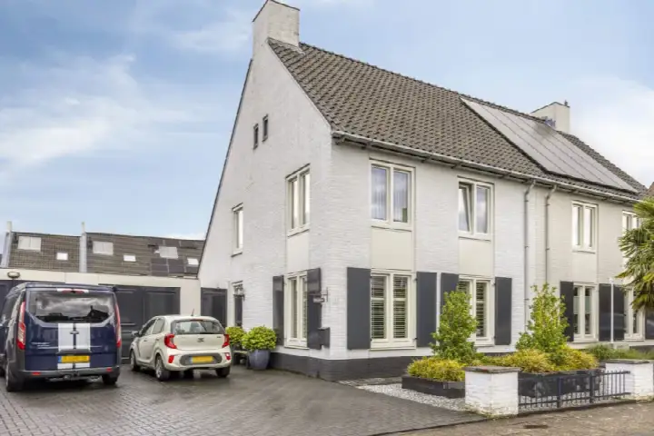 Semi-detached for sale: den Ossekamp 3, Schutsboom Helmond