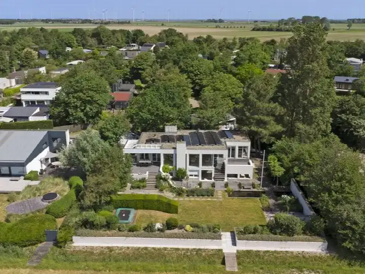 Vrijstaande woning te koop: Dennenlaan 24., Recreatiegebied Kamperland Kamperland