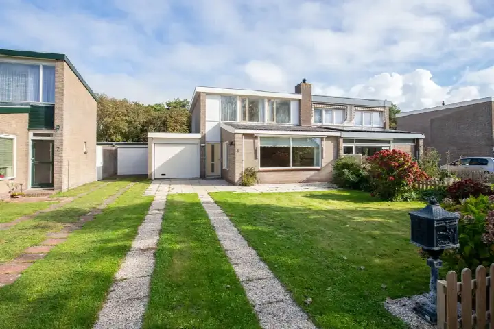 Hoekwoning te koop: Denneweg 6, Callantsoog (woonkern) Callantsoog