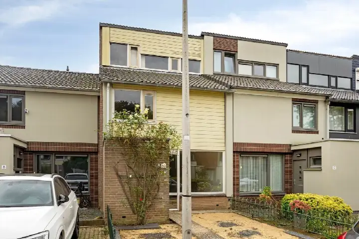 Tussenwoning te koop: Derde Haren 10, De Haren 'S-Hertogenbosch