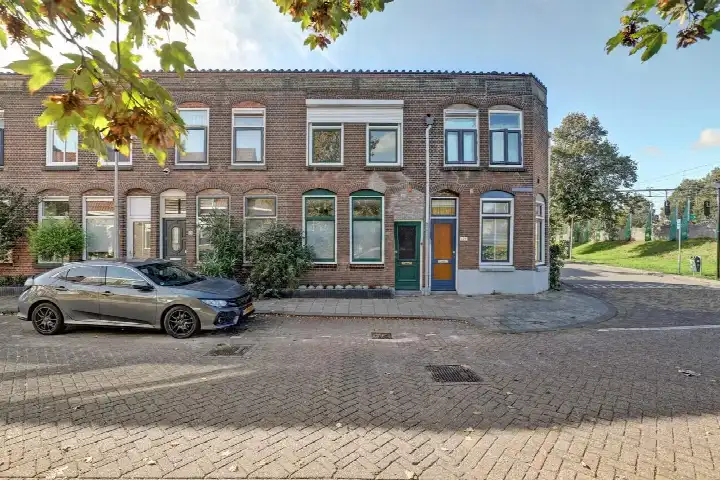 Terraced house for sale: Derde kade 127, Kadenbuurt Gouda