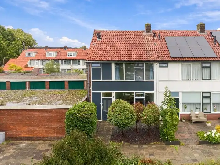 Tussenwoning te koop: Derkinderenstraat 14, Schilderskwartier Woerden