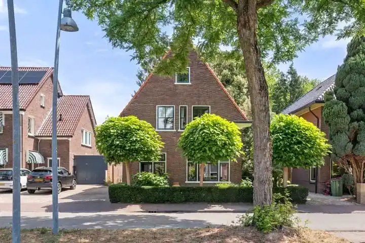 Vrijstaande woning te koop: Detmarlaan 6, Centrum Ede Ede