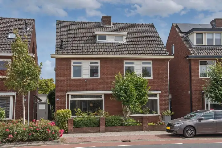 Twee-onder-één-kap te koop: Deurningerstraat 20, Tichelwerk Hengelo