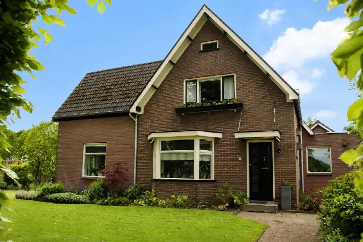 Detached house for sale: Deventerstraat 107, Buitengebied Vaassen Vaassen