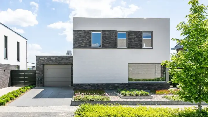 Vrijstaande woning te koop: Dienst 19, Emma Brunssum