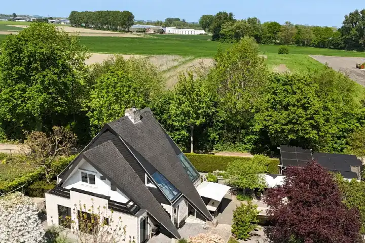 Detached house for sale: Dierick Boutsstraat 12, Kern Axel Axel