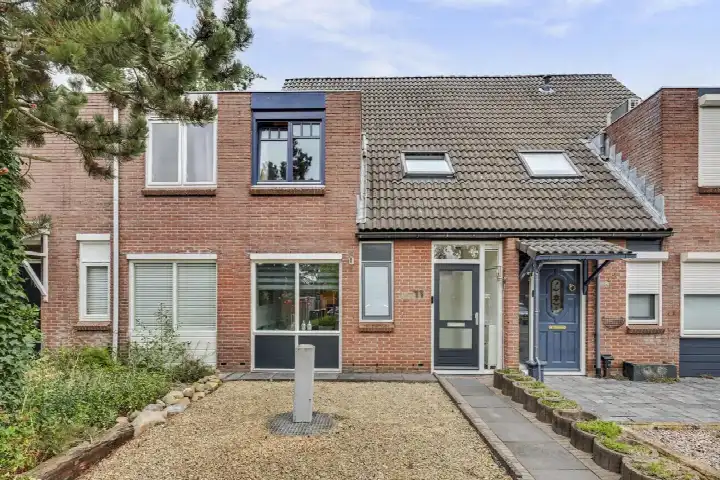 Tussenwoning te koop: Dievelaarshoek 11, Helmerhoek-Zuid Enschede