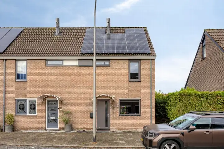 Corner house for sale: Dijckscampenlaan 112, Gors-Noord Purmerend
