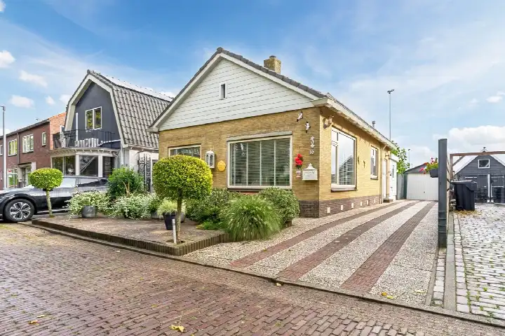 Detached house for sale: Dijk 16, Broek op Langedijk kern Broek Op Langedijk