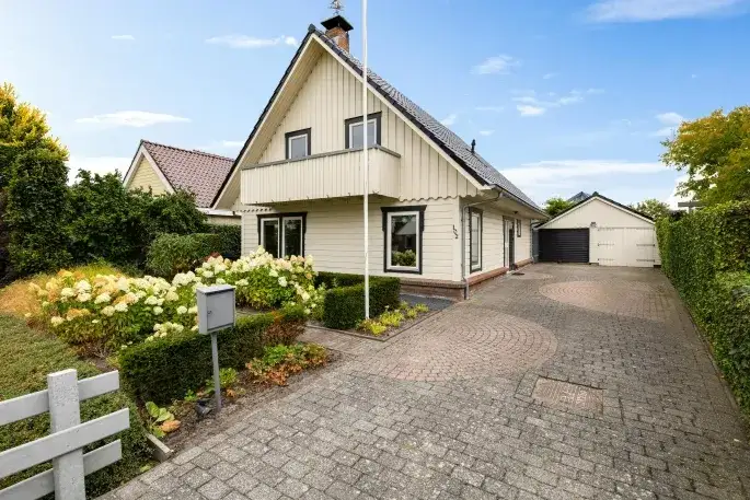 Vrijstaande woning te koop: Dijkhuizenweg 102, Oling Appingedam