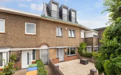 Tussenwoning te koop: Dijkstraat 12, Tuinzigt Breda