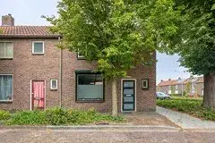 Corner house for sale: Dijkstraat 16, Kern Sas van Gent Sas Van Gent
