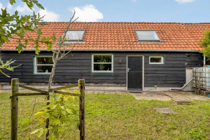 Twee-onder-één-kap te koop: Dijkstraat 2, Kern Ellewoutsdijk Ellewoutsdijk