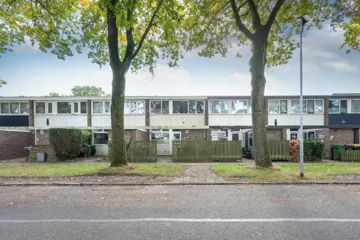 Tussenwoning te koop: Dillingecamp 7, Angelslo Emmen