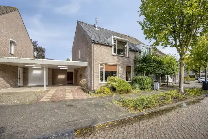 Tussenwoning te koop: Dinkelstraat 20, Brouwhuis-West Helmond