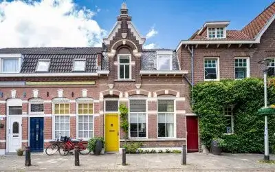 Terraced house for sale: Dionysiusstraat 25, Bomenbuurt Oost Tilburg
