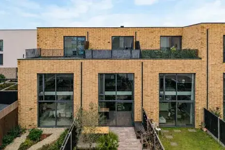 Tussenwoning te koop: Dirk Breebaartstraat 4, Venelaankwartier - Buurt 11 00 Hoorn