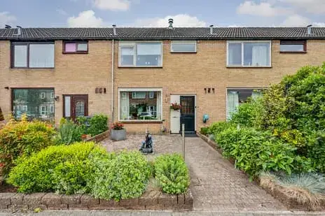 Tussenwoning te koop: Distelstraat 29, Bloemen- en Plantenbuurt Hellevoetsluis