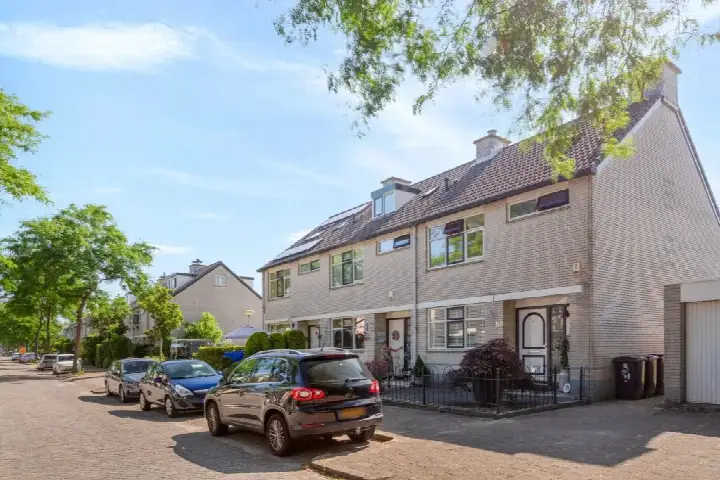 Hoekwoning te koop: Distelvlinderweg 50, Vlindertuin Diemen