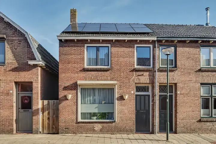 Twee-onder-één-kap te koop: Doctor Ariënsstraat 5, Wildackers Goirle