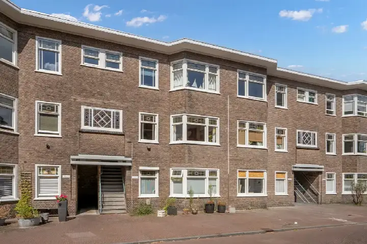 Apartment for sale: Doelenstraat 110, Centrum-Oost Delft