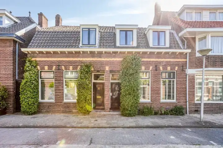 Tussenwoning te koop: Doelenstraat 17, Schoot Eindhoven