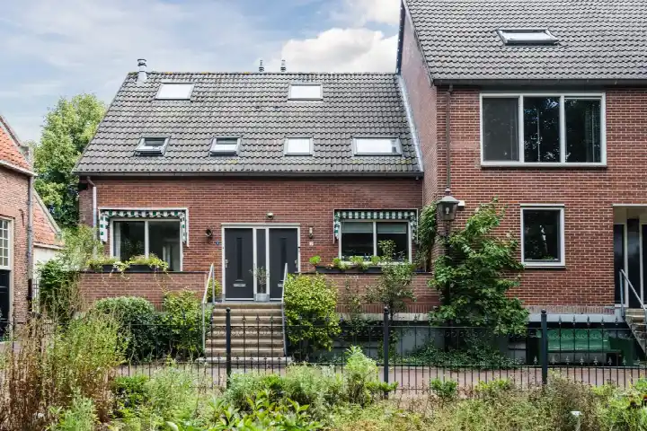 Tussenwoning te koop: Doelenstraat 7, Binnenstad Zuid Harderwijk