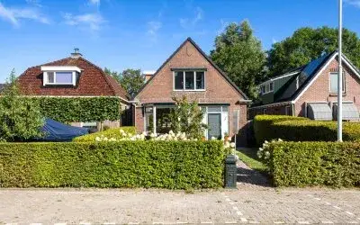 Vrijstaande woning te koop: Dokkumer Straatweg 3, Birdaard Burdaard