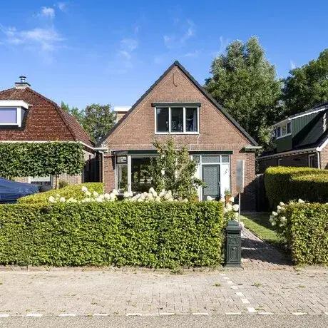 Vrijstaande woning te koop: Dokkumer Straatweg 3, Birdaard Burdaard