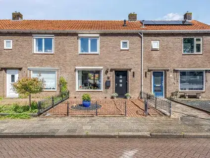 Tussenwoning te koop: Dokter Baxstraat 47, Binnenlanden-West Genemuiden