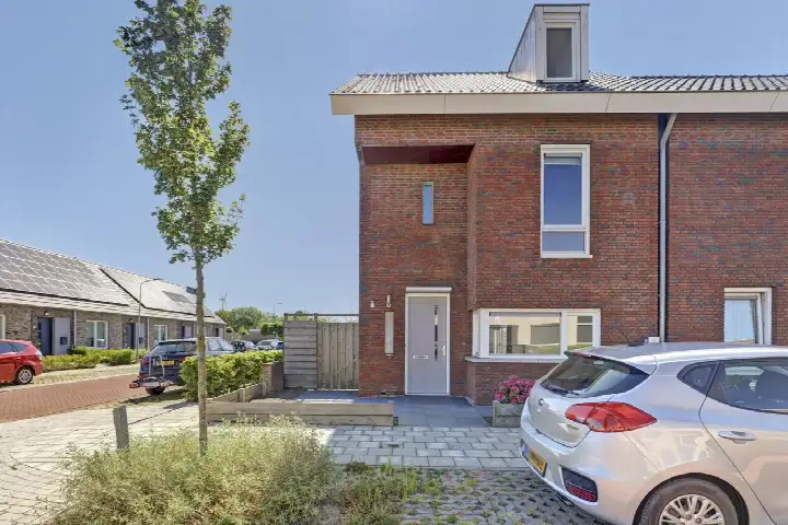 Hoekwoning te koop: Dokter Maasstraat 1A, Colijnsplaat Colijnsplaat