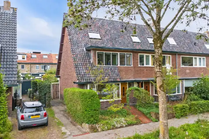 Hoekwoning te koop: Dollardstraat 226, Rivierenbuurt-West Amersfoort