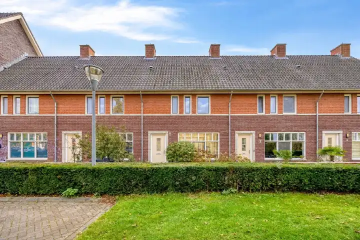 Terraced house for sale: Dommelveld 5, Waalre Waalre