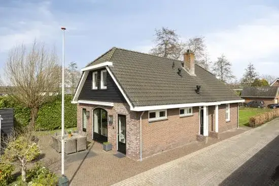 Woning te koop: Domstraat 56+-56A, Holkerveen Nijkerkerveen