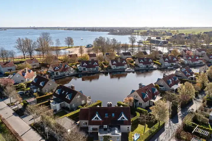 Twee-onder-één-kap te koop: Doniapark 94, Langweer Langweer