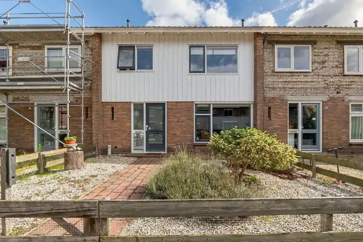 Terraced house for sale: Donker Curtiusstraat 20, Staatsliedenbuurt Meppel
