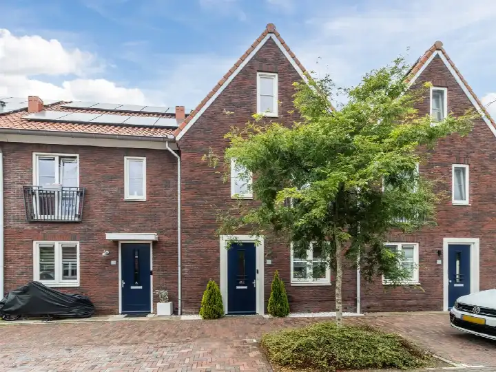 Tussenwoning te koop: Doorkijk 10, Wilgenrijk Maassluis