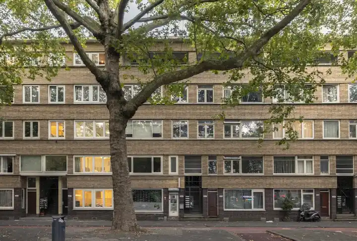 Appartement te koop: Dordtselaan 210B, Bloemhof Rotterdam