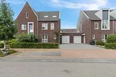 Tussenwoning te koop: Dorperveldstraat 44, Velden-Oost Velden