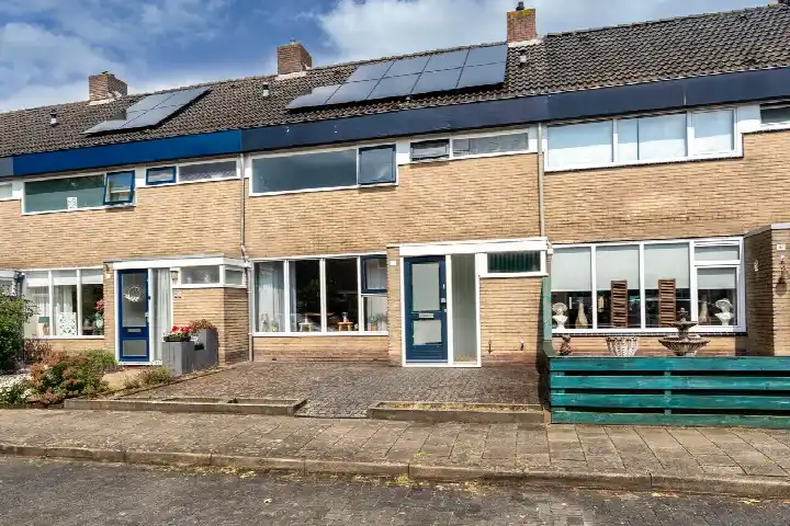 Tussenwoning te koop: Dorpshuisstraat 43, Nieuwe Pekela Nieuwe Pekela