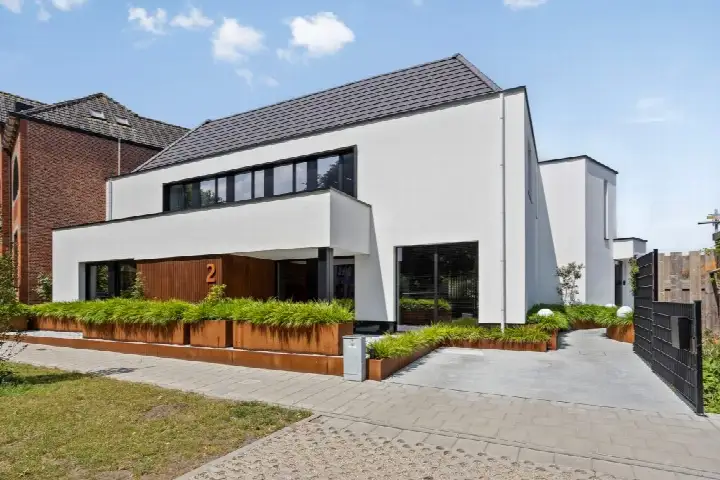 Semi-detached for sale: Dorpsplein 2, Kern Zuiddorpe Zuiddorpe