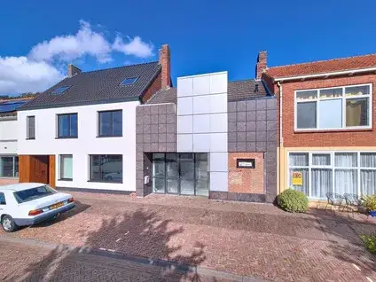 Tussenwoning te koop: Dorpsplein 29, Schoondijke Schoondijke