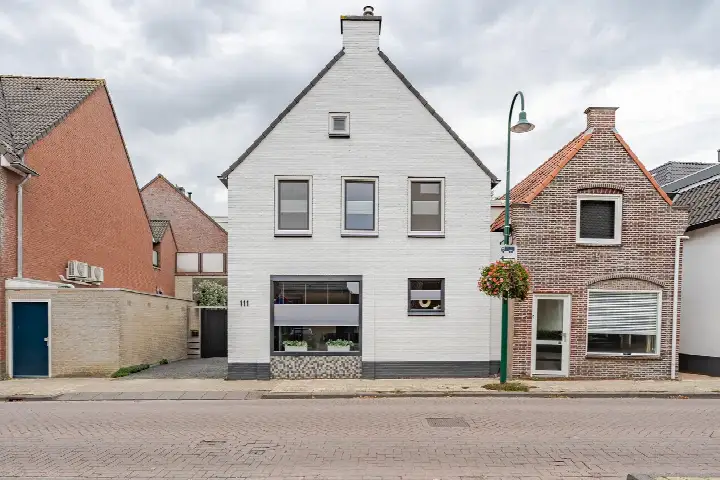 Semi-detached for sale: Dorpsstraat 111, Buitengebied Hazerswoude-Dorp Hazerswoude-Dorp