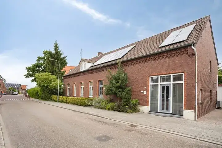 Vrijstaande woning te koop: Dorpsstraat 111, Asenray Roermond